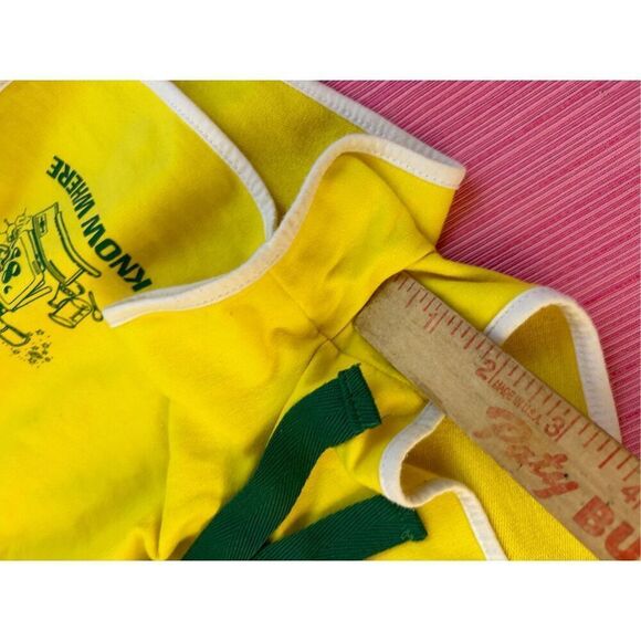 Stranger things shorts large rn# 0101531 yellow green "Camp No Where" 85 - Picture 6 of 7